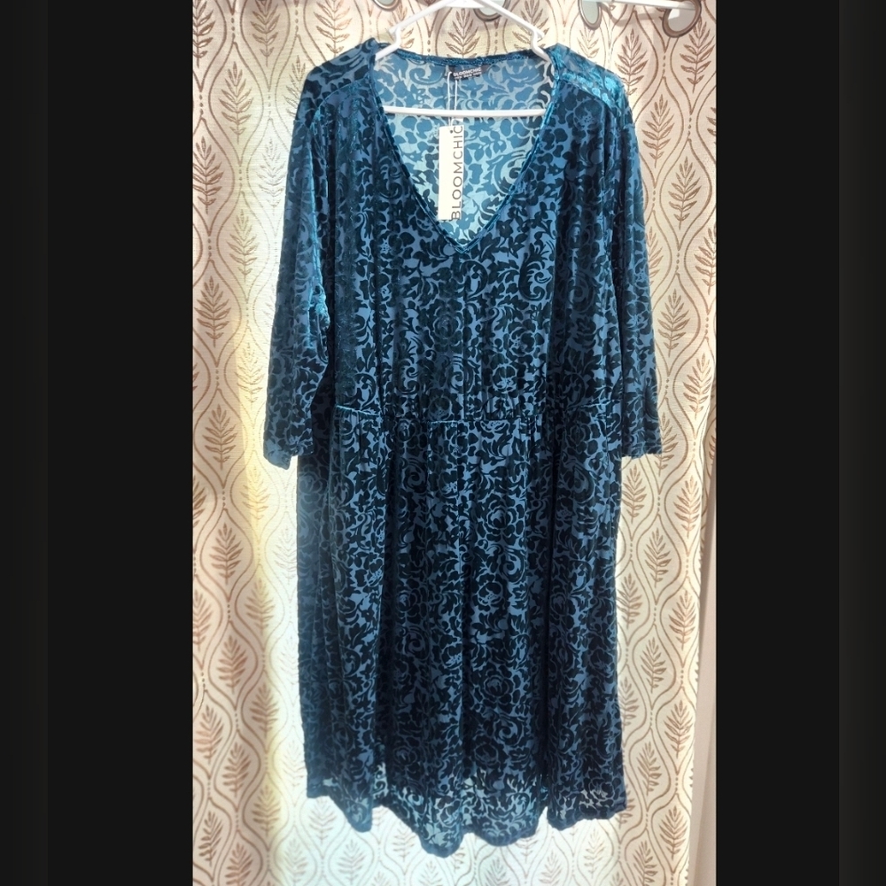 BloomChic Teal and Navy Velvet Burnout Dress